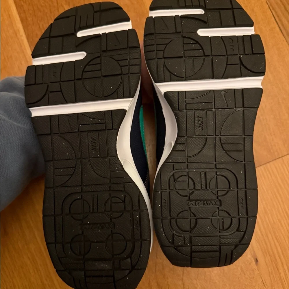 NIKE AIR MAX INTRLK LITE RUNNING SHOES - Picture 5 of 6